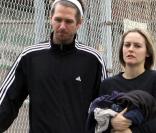 Alicia Silverstone et son mari Christopher Jarecki dans les rues de Los Angeles   se sont rendus à leur cours de Yoga.   