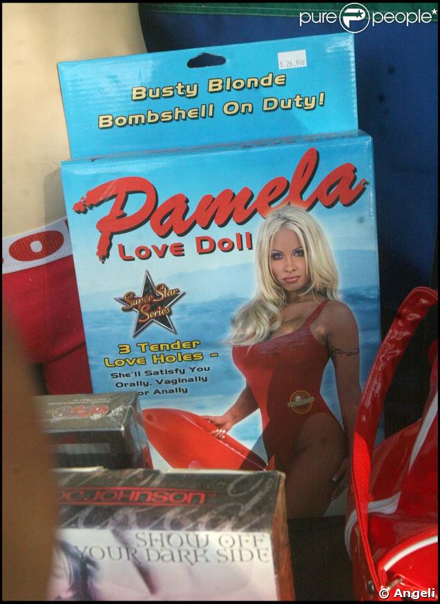 La poupée gonflable Pamela Anderson, 26,99 dollars seulement (+ frais de porc, pardon, de port) 