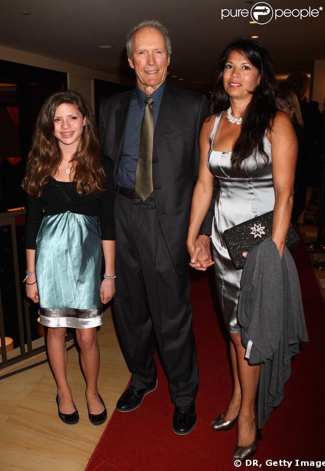 Clint Eastwood, sa femme Dina et leur fille Morgan lors de l'inauguration du One & Only Hotel de Cape Town en Afrique du Sud, le 2 avril 2009