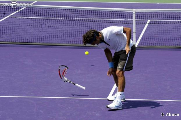 Quand Roger Federer pète les plombs en plein match... le 4 avril 2009 à Key Biscayne !