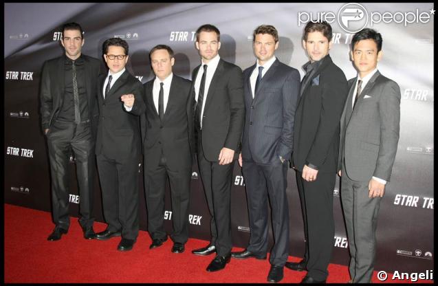 Zachary Quinto, J.J. Abrams, Chris Pine, Karl Urban, Eric Bana et John Cho, lors de l'avant-première mondiale de 