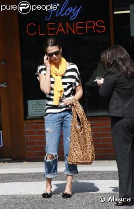 Jessica Alba la joue comme Eva et mixe elle aussi le boyfriend et les rayures !