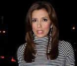 Un grand bravo à Eva Longoria qui a su marier deux pièces majeures de l'été : le t-shirt à rayures (style matelot) et bien sûr le boyfriend jean ! 