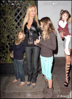 Shauna et ses trois jolies filles ! 