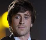 Thomas Dutronc sur scène aux Victoires de la Musique, le 28 février 2009