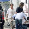 Johnny Depp toujours blessé au visage et Aaron Eckhart en plein tournage...  La vie reste belle à Porto Rico !