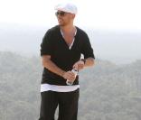 Pascal Obispo était présent le 22 avril au sommet de la dune du Pilat, sur le bassin d'Arcachon, pour un grand rassemblement d'enfants en faveur de la protection de l'environnement