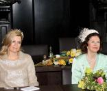 La princesse Maxima des Pays-Bas et la reine Silvia de Suède 