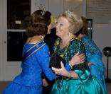 La reine Beatrix des Pays-Bas accueille la reine Silvia 