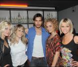 John-David, Caroline, Alice, Maéva et Marilyn de Secret Story 2