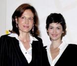 Audrey Tautou avec la réalisatrice Anne Fontaine lors de la première à Londres du film Coco avant chanel le 28 avril 2009