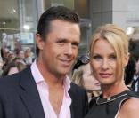 Nicollette Sheridan officialise avec son nouveau boyfriend à l'avant-première du nouvel épisode de Star Trek.