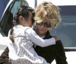 Meg Ryan et sa fille Daisy font des courses.