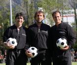Joel, Jean-Marie Cantona et Jean-Christophe Marquet et leur équipe à l'occasion d'un match de foot amical contre l'équipe de Marc Lièvremont lors du Rugby Bordel Football Club le 1er mai 2009 Vernet-les-Bains