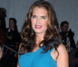 Brooke Shields lors de la soirée organisée au Metropolitan Museum of Art de New York par le Costume Institute, le 4 mai 2009. L'actrice avait un peu trop forcé sur le maquillage... Dommage ! 