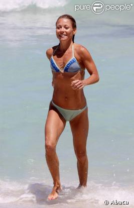 Kelly Ripa sur une plage de Miami le 5 mai 2009
