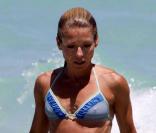 Kelly Ripa sur une plage de Miami le 5 mai 2009