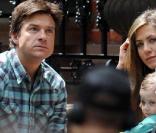 Jennifer Aniston et une adorable petite fille sur le tournage de The Baster