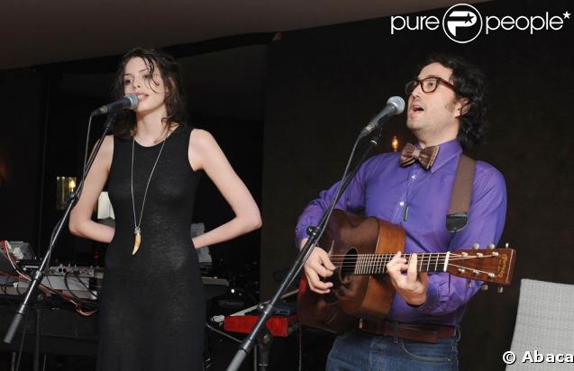 Charlotte Kemp Muhl et Sean Lennon