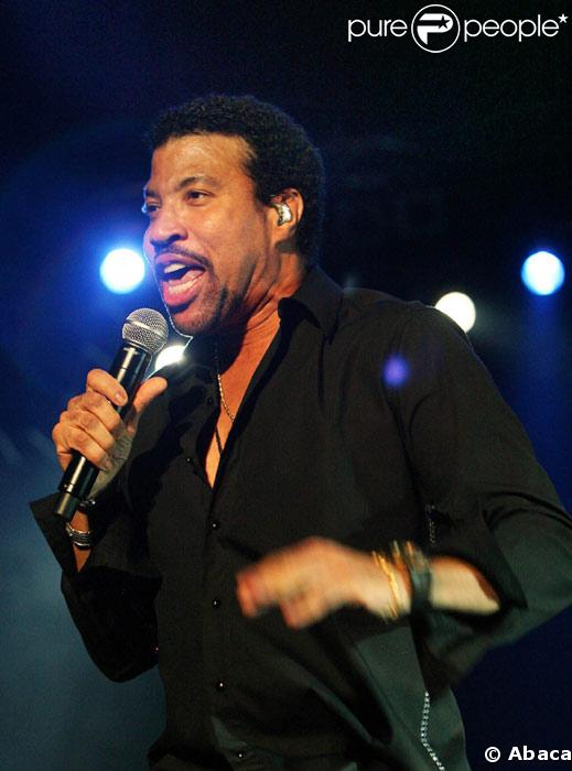 Lionel Richie sur scène à  Johannesburg en novembre 2008  