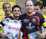 Le prince Albert et le pilote Giancarlo Fisichella lors du 16e World Stars Football Match au profit de l'AMADE-Monaco
