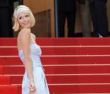 Paris Hilton lors de la montée des marches avant la projection d'Inglourious Basterds, au Festival de Cannes, le 20 mai 2009