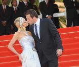 Doug Reinhardt et Paris Hilton lors de la montée des marches avant la projection d'Inglourious Basterds, au Festival de Cannes, le 20 mai 2009