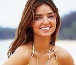 Miranda Kerr pour la nouvelle campagne de publicité pour Victoria's Secret