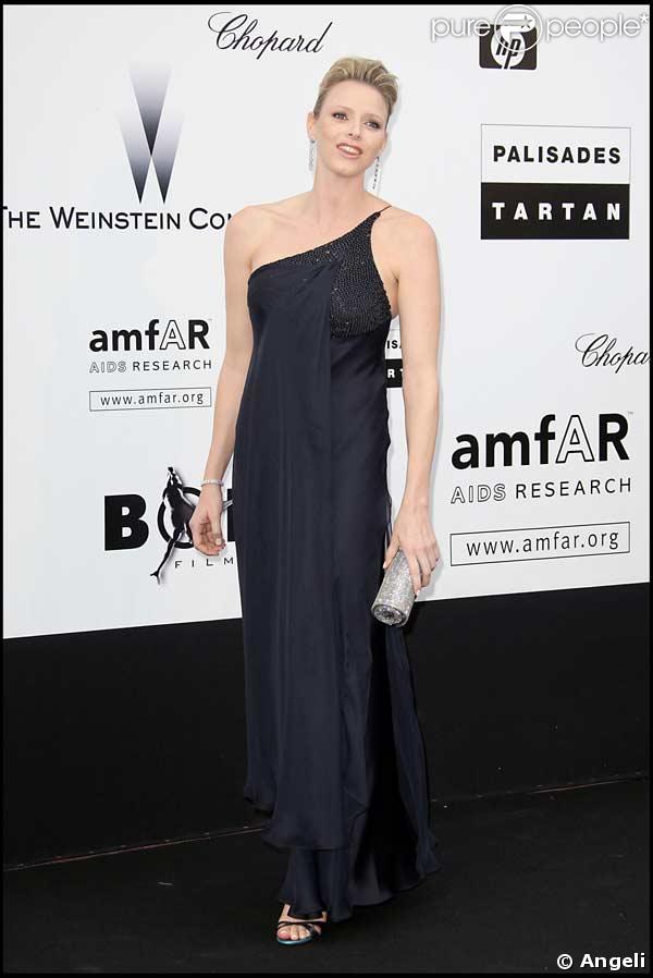 Charlene Wittstock à la grande soirée de l'amfAR. 21/05/09