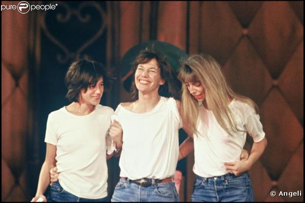 Charlotte Gainsbourg, Jane Birkin et Lola Doillon sa demi-soeur en 1992