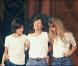 Charlotte Gainsbourg, Jane Birkin et Lola Doillon sa demi-soeur en 1992 