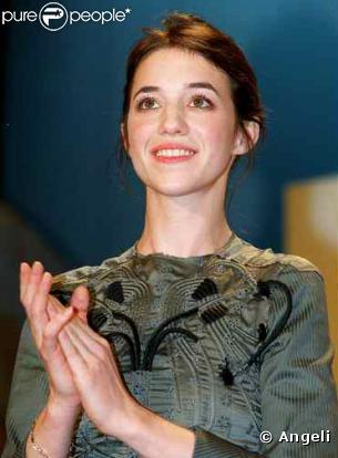 Charlotte Gainsbourg lors de la cérémonie d'ouverture du Festival de Cannes en 2001