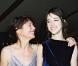 Charlotte Gainsbourg tenant son César et sa mère Jane Birkin lors de la cérémonie en 2000 