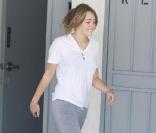 Miley Cyrus quitte sa séance de Pilates à Toluca Lake en Californie le 25 mai.