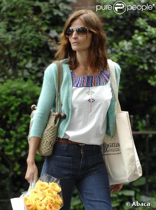 Helena Christensen dans les rues de New York hier après-midi