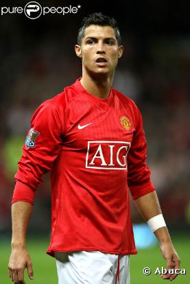Cristiano Ronaldo... Malgré tout, il ressemble étrangement à sa mère !