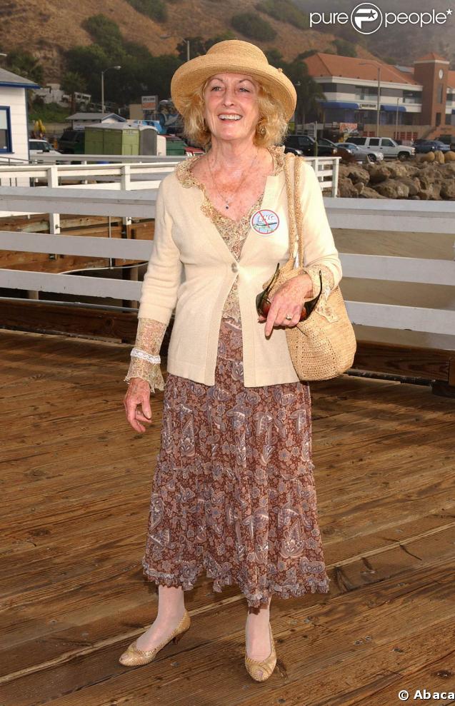 Eileen doit soutenir son enfant qui est en ce moment en instance de divorce... 
