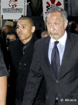 Chris Brown lors de son audition dans le cadre de son procès