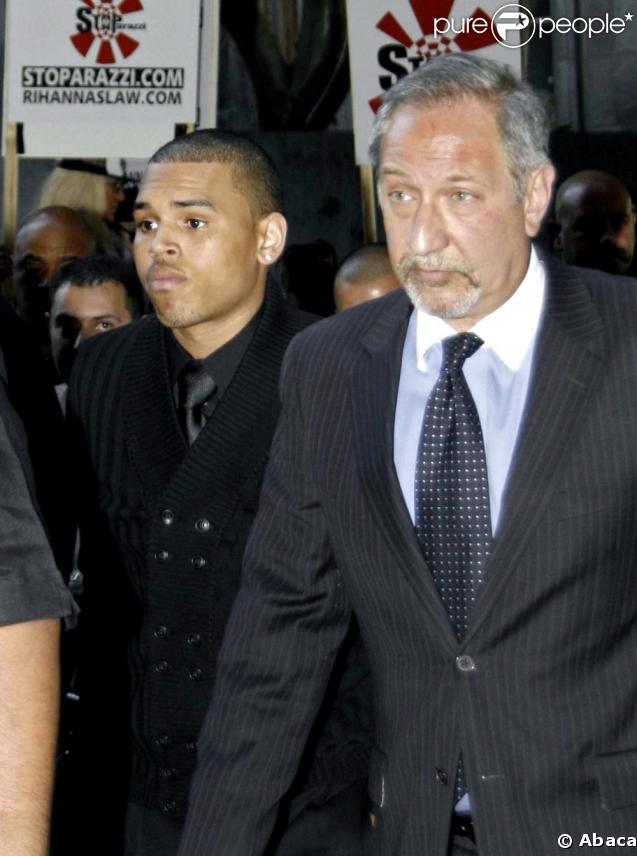 Chris Brown lors de son audition dans le cadre de son procès