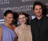 Moon Bloodgood, Bryce Dallas Howard, Christian Bale, Anton Yelchin et McG lors de la première au Grand Rex à Paris de Terminator Renaissance le 28 mai 2009