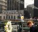 Le Prince Harry en visite officielle à New-York. Vendredi, il a déposé une gerbe de fleurs et un petit mot sur le site Ground Zero