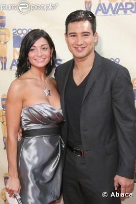 Mario Lopez et son amie Courtney Laine Mazza aux MTV Movie Awards le 31 mai 2009