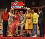 Francois Deblock, Virginie Stevenoot, Caroline Anglade, Olivier Lejeune, Benoit Tachoires, Daniele Gilbert, Fabrice Fara et Stéphane Boutet dans la pièce Presse Pipole le 3 juin 2009