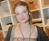 Mélanie Thierry à l'inauguration de la boutique de vêtements LOFT, rue Yvonne Le Tac, dans le 18ème arrondissement
