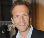 Stéphane Freiss à l'inauguration de la boutique de vêtements, rue Yvonne Le Tac, dans le 18ème arrondissement