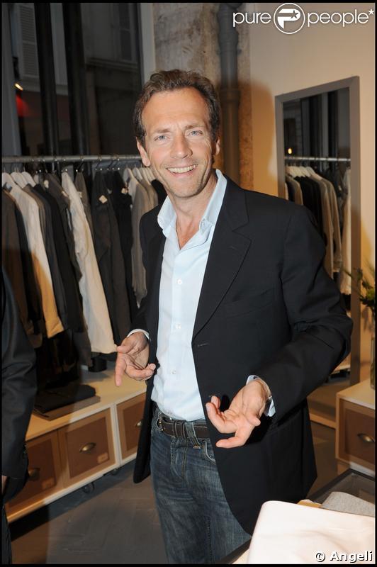 Stéphane Freiss à l'inauguration de la boutique de vêtements, rue Yvonne Le Tac, dans le 18ème arrondissement