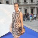 Yasmin Le Bon : sa robe se fait la malle... en pleine soirée !