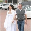 Guy Ritchie de nouveau amoureux d'une belle brune ? On dirait bien... Regardez !