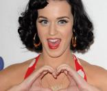 Katy Perry, ultra sexy pour le Summertime Ball de la radio londonienne 95.8 Capital FM