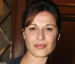 Hélène Médigue : Après Ninon, c'est au tour de Charlotte Le Bihac de quitter le Mistral ! Pourquoi ? Car la jolie Hélène attend un heureux évènement... pour la troisième fois !   
